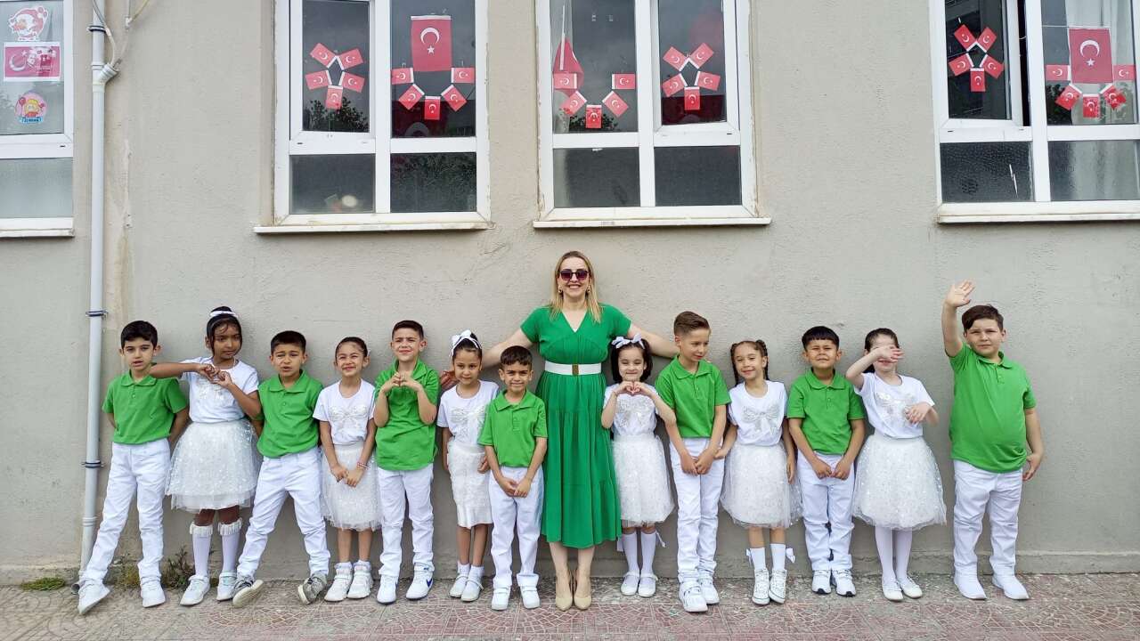 Dalaman’da 23 Nisan Coşkusu Okul Bahçesine Taştı 10